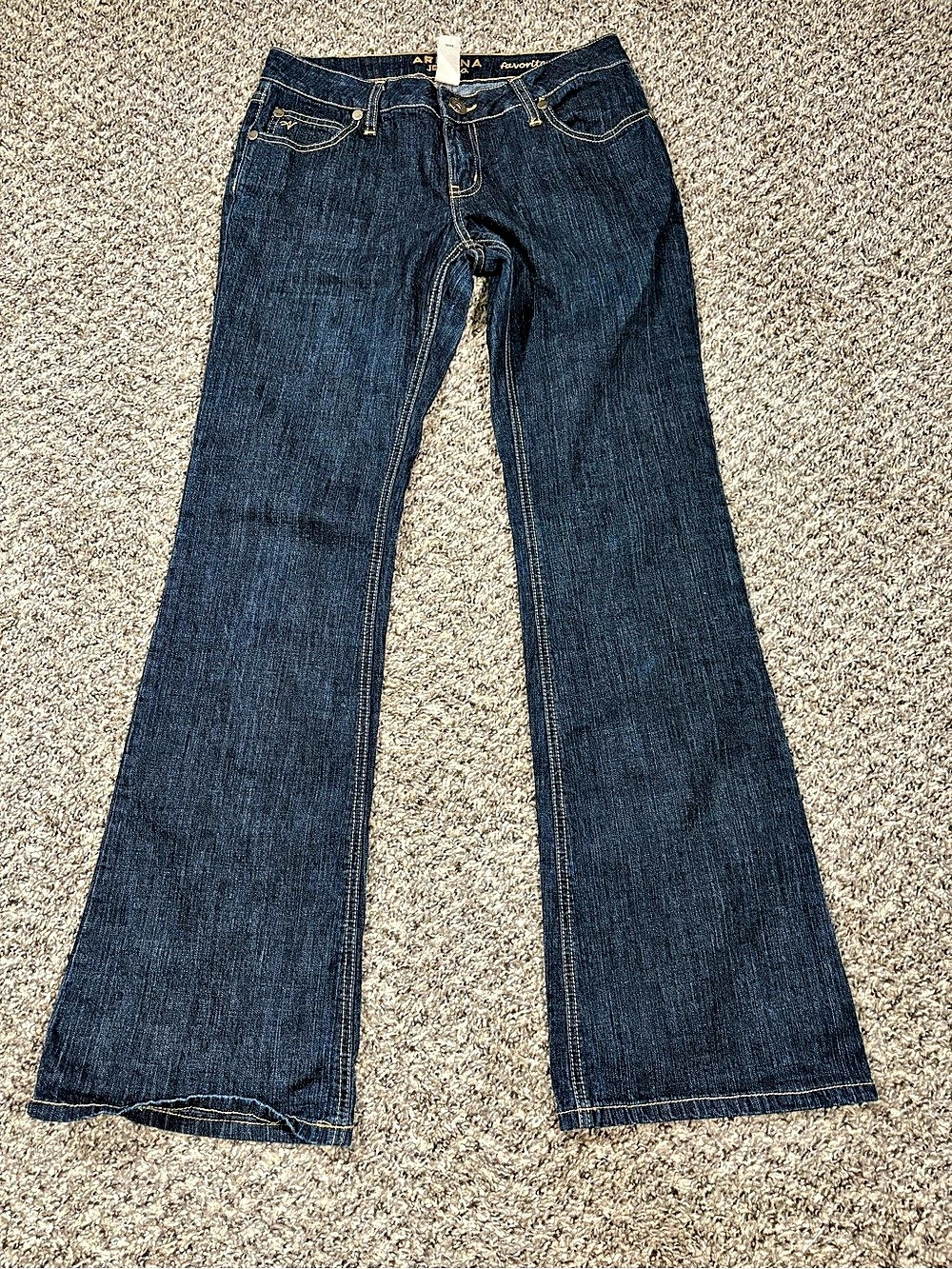 Arizona Jean Co. Favorite Fit Bootcut Jeans. Blue Waist 9